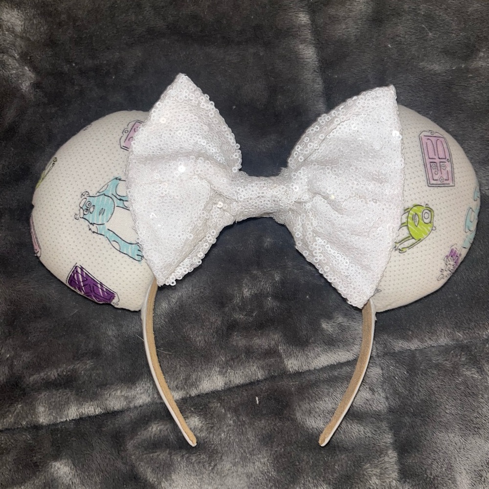 White Sequin Bow Headband with Character Print